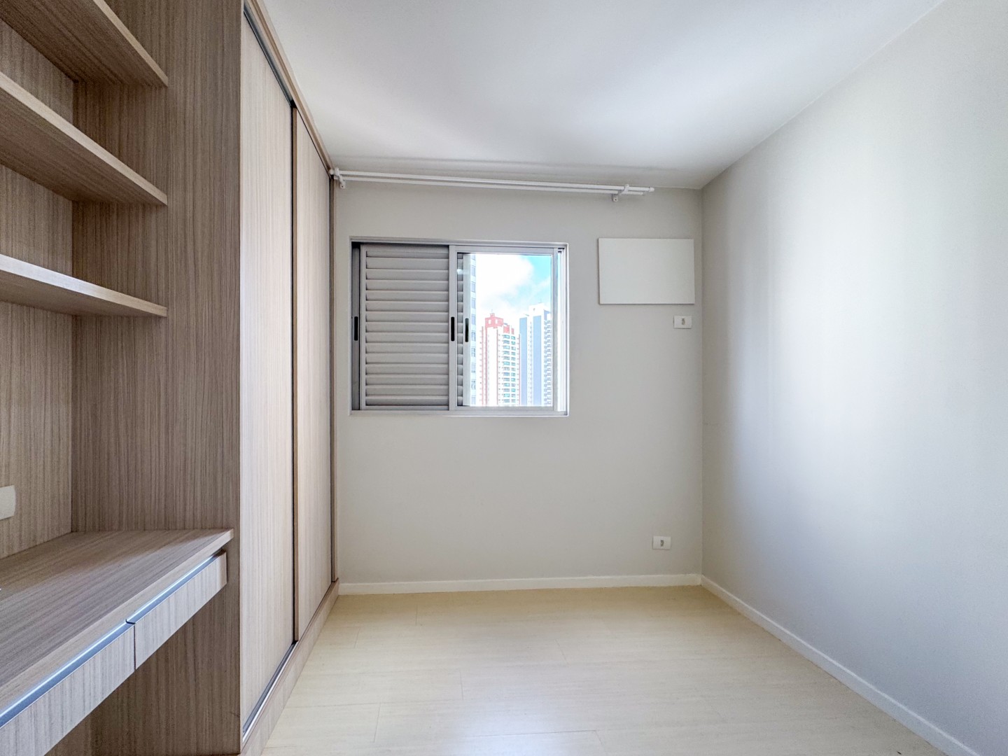 Apartamento para locação no bairro Gleba Fazenda Palhano de Londrina - Foto 15