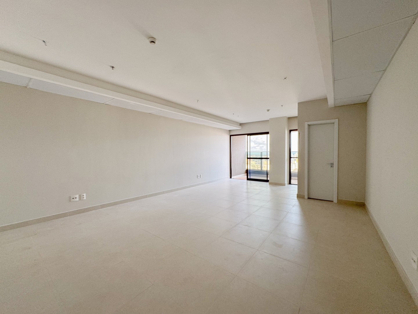 Sala para locação no bairro Centro de Londrina - Foto 7