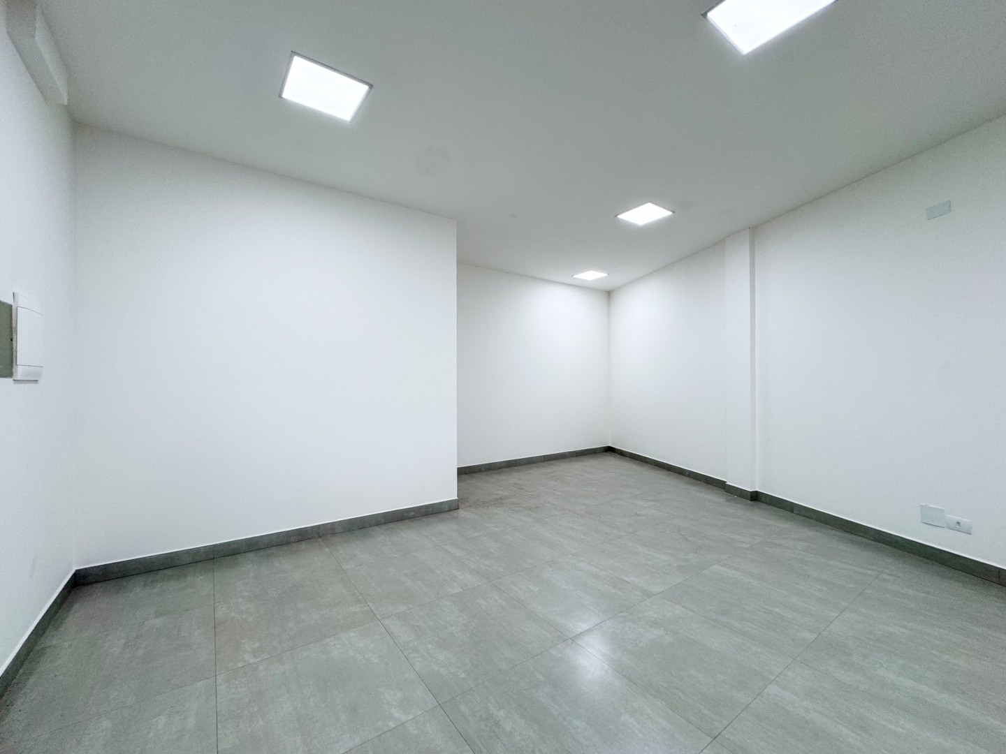 Sala para locação no bairro Centro de Londrina - Foto 12
