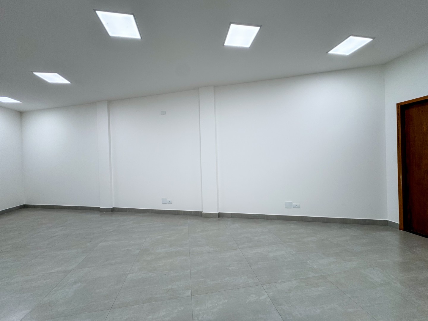 Sala para locação no bairro Centro de Londrina - Foto 13