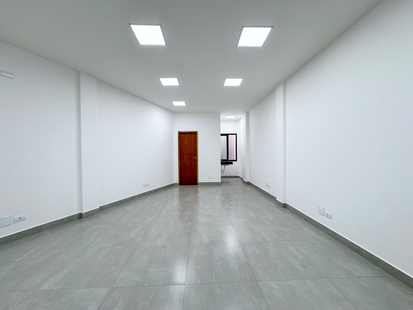 Sala para locação no bairro Centro de Londrina - Foto 18