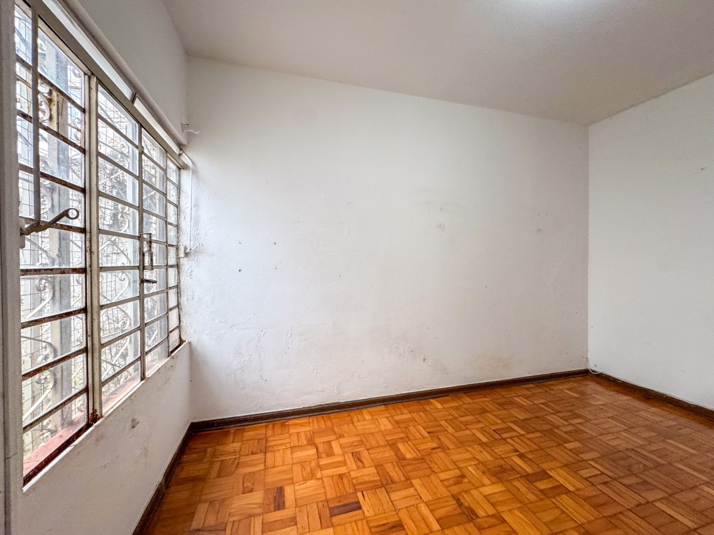 Casa Residencial para venda no bairro Jardim Santo Antonio de Londrina - Foto 7