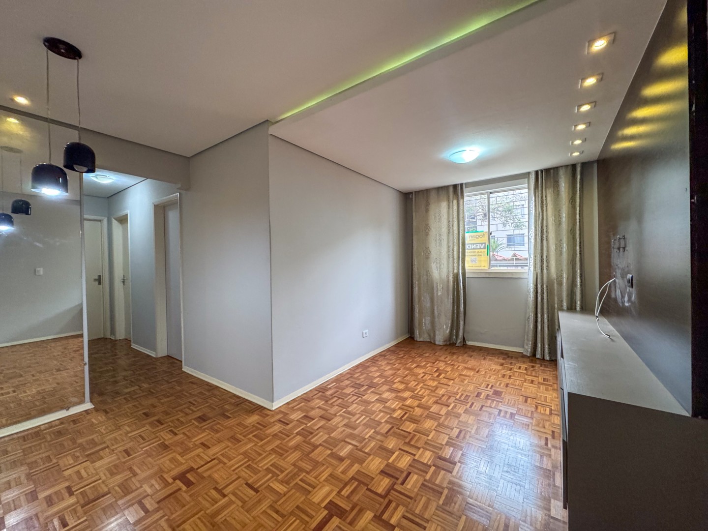 Apartamento à venda em Vitoria Regia, Londrina — Portal Chave Fácil