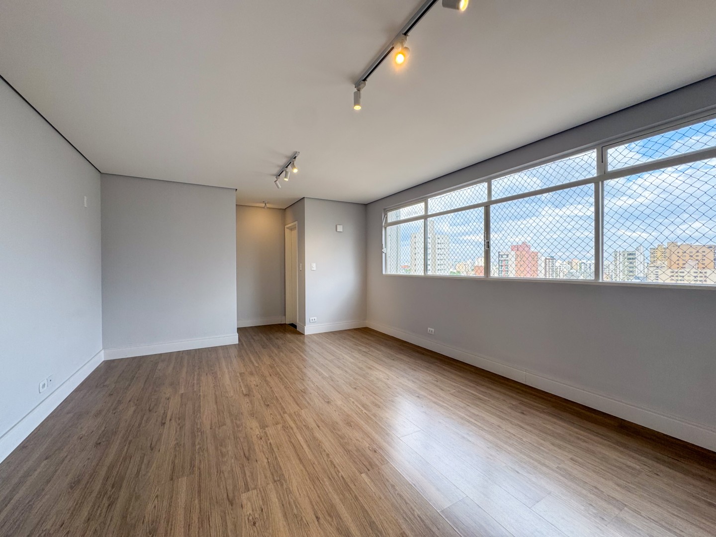 Apartamento para venda no bairro Centro de Londrina - Foto 5