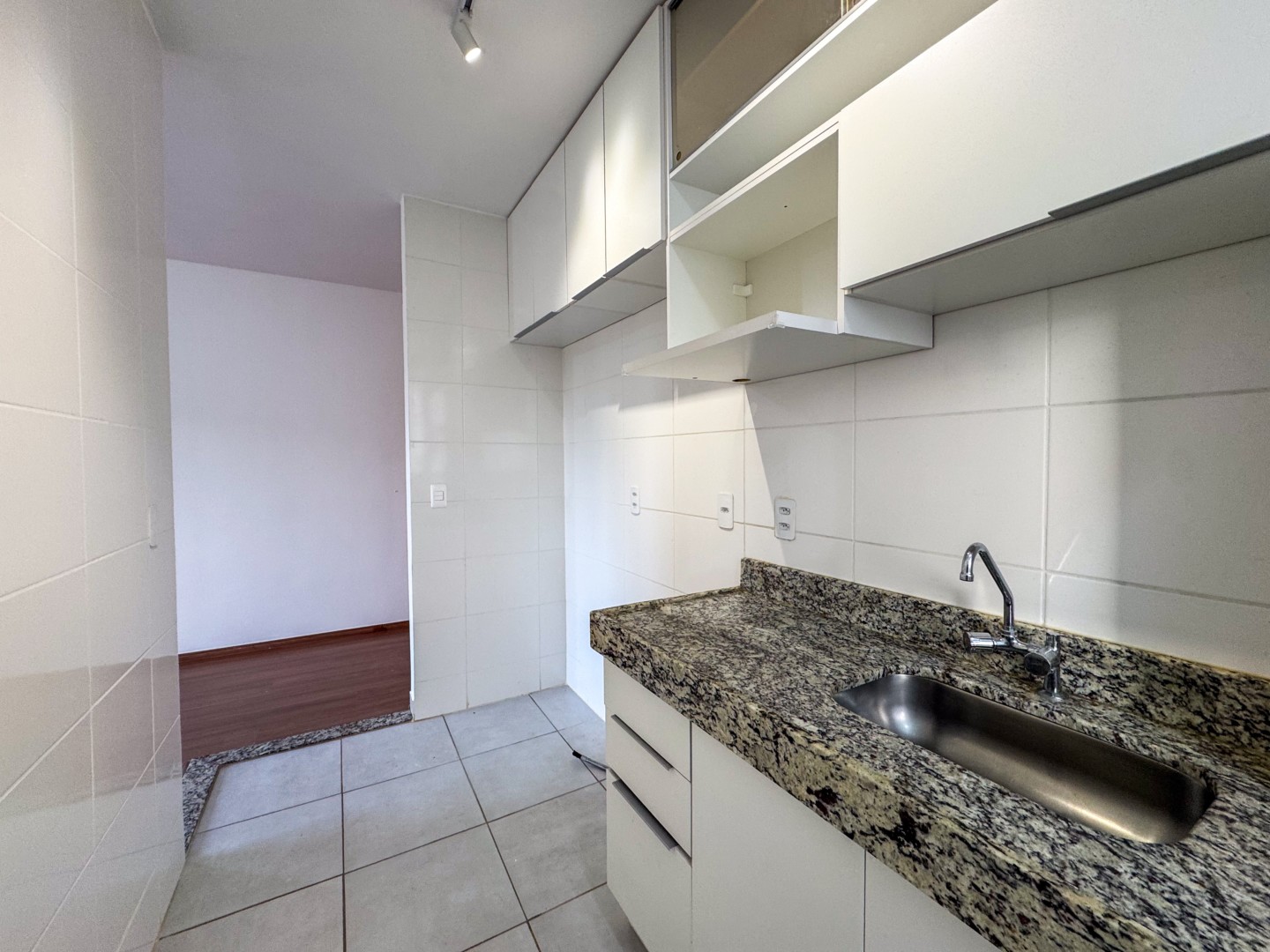 Apartamento para locação no bairro Gleba Fazenda Palhano de Londrina - Foto 11