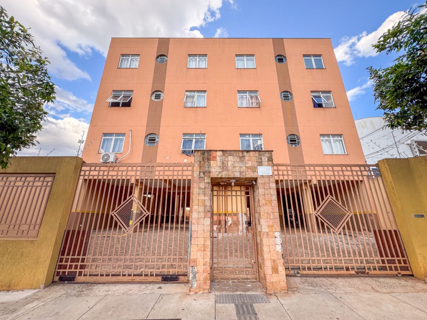 Apartamento para alugar em Centro, Londrina — Portal Chave Fácil