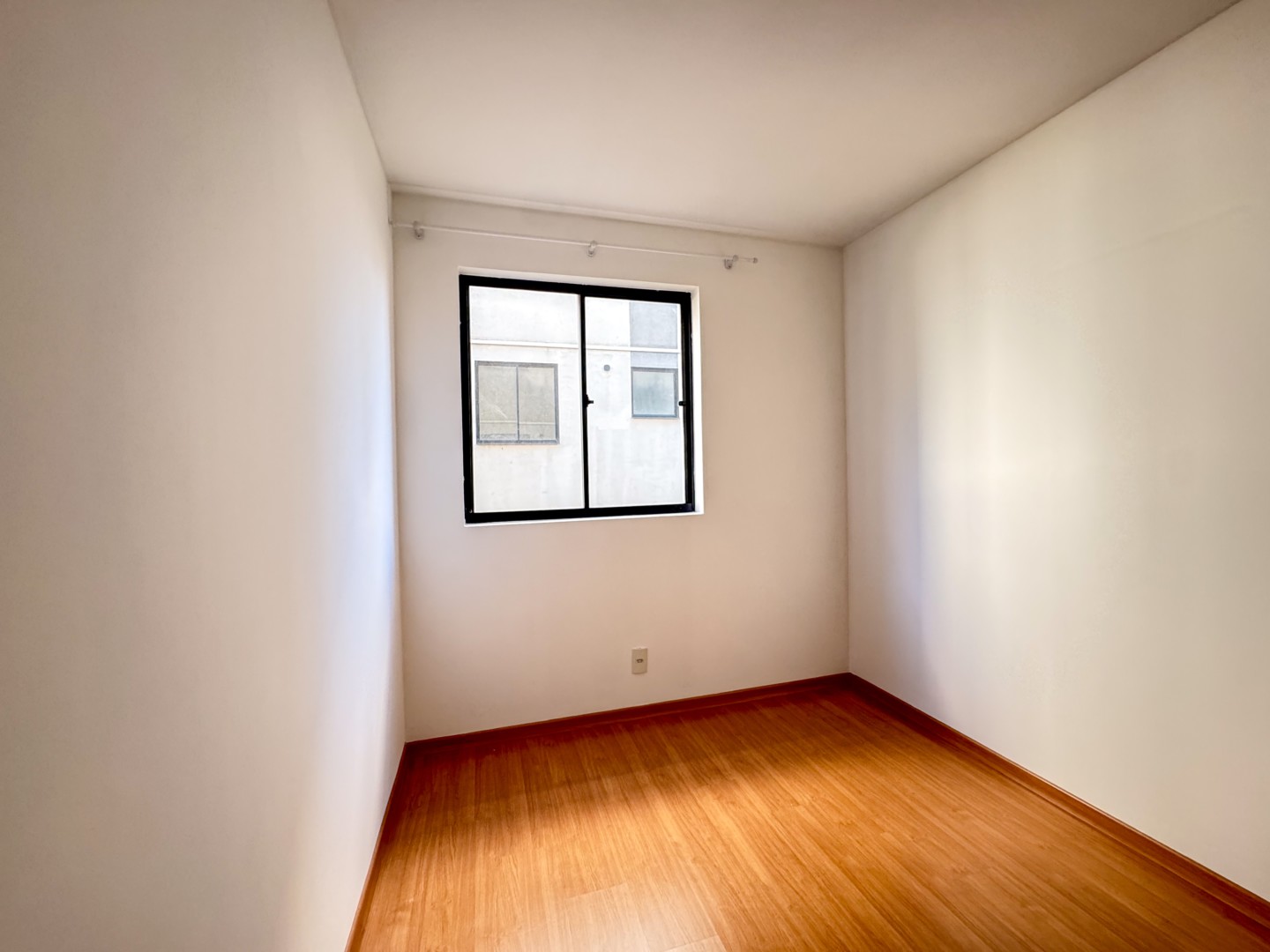 Apartamento para locação no bairro Maria Celina de Londrina - Foto 15