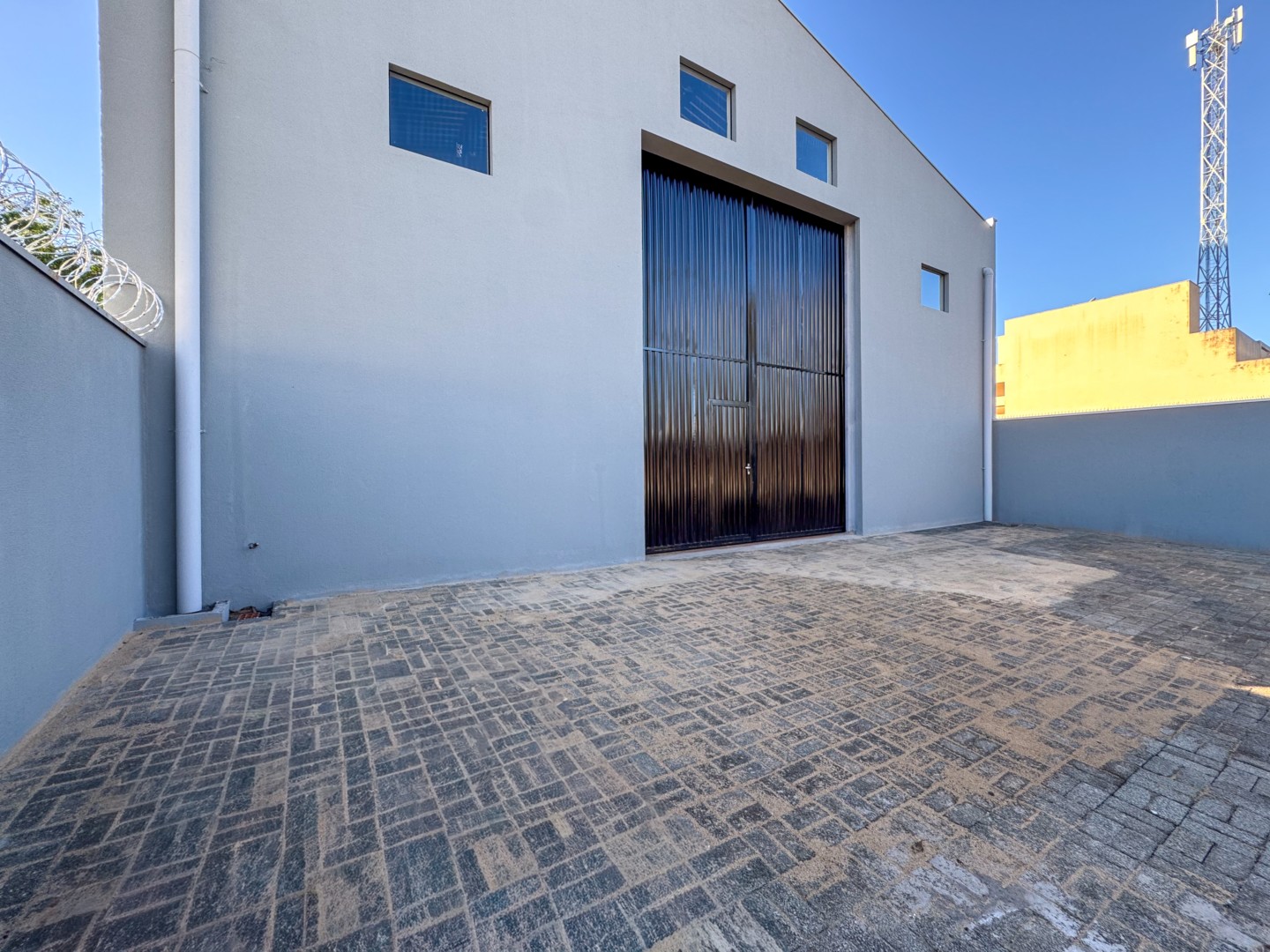 Barracão/Galpão para alugar em Portuguesa, Londrina — Portal Chave Fácil