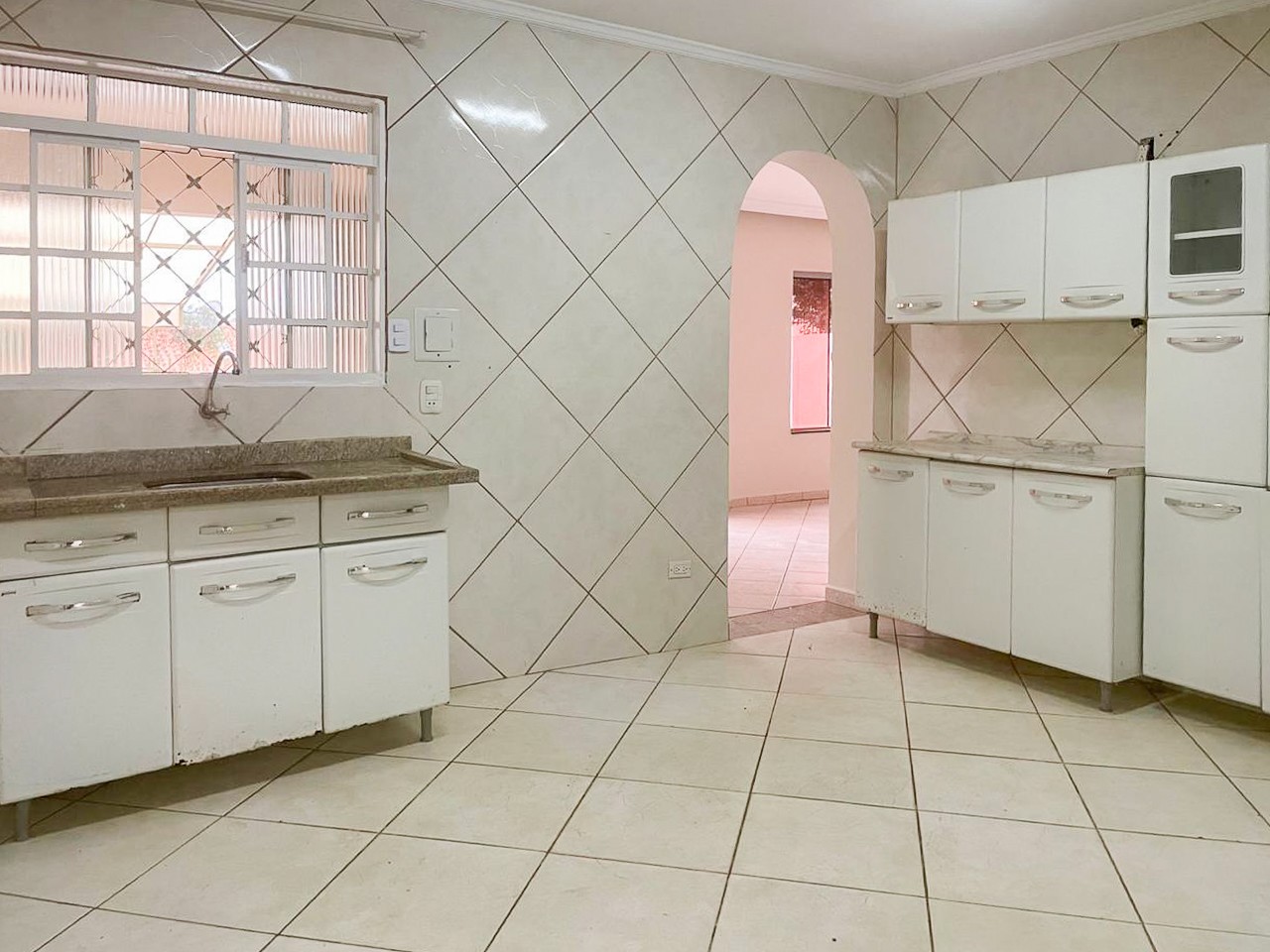 Casa Residencial para venda no bairro Professora Hilda Mandarino de Londrina - Foto 9