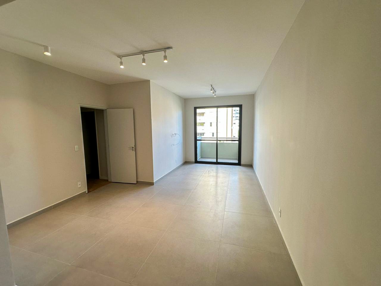 Apartamento à venda em Centro, Londrina — Portal Chave Fácil