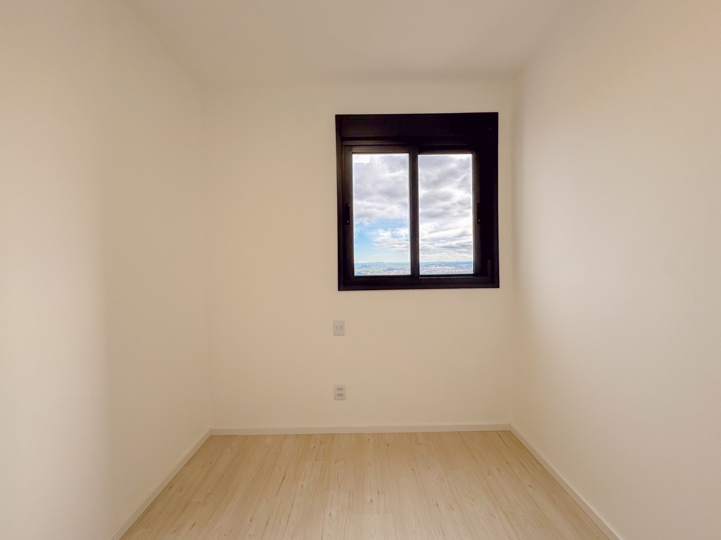 Apartamento para locação no bairro Gleba Fazenda Palhano de Londrina - Foto 17