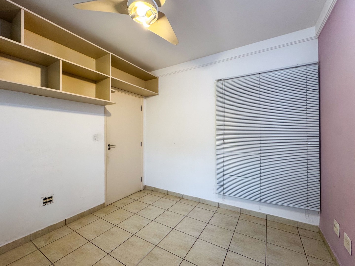 Prédio Comercial para locação no bairro Guanabara de Londrina - Foto 18