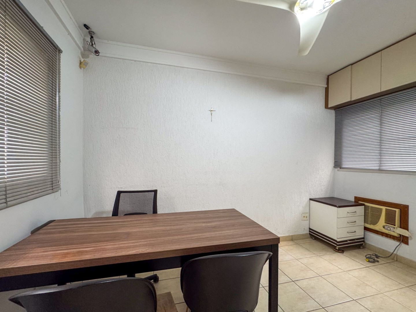 Prédio Comercial para locação no bairro Guanabara de Londrina - Foto 29