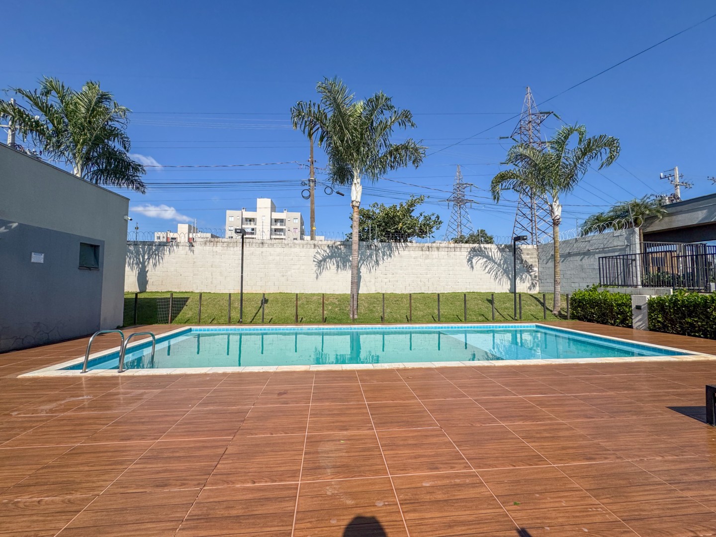 Apartamento para venda no bairro Jardim Maria Celina de Londrina - Foto 23