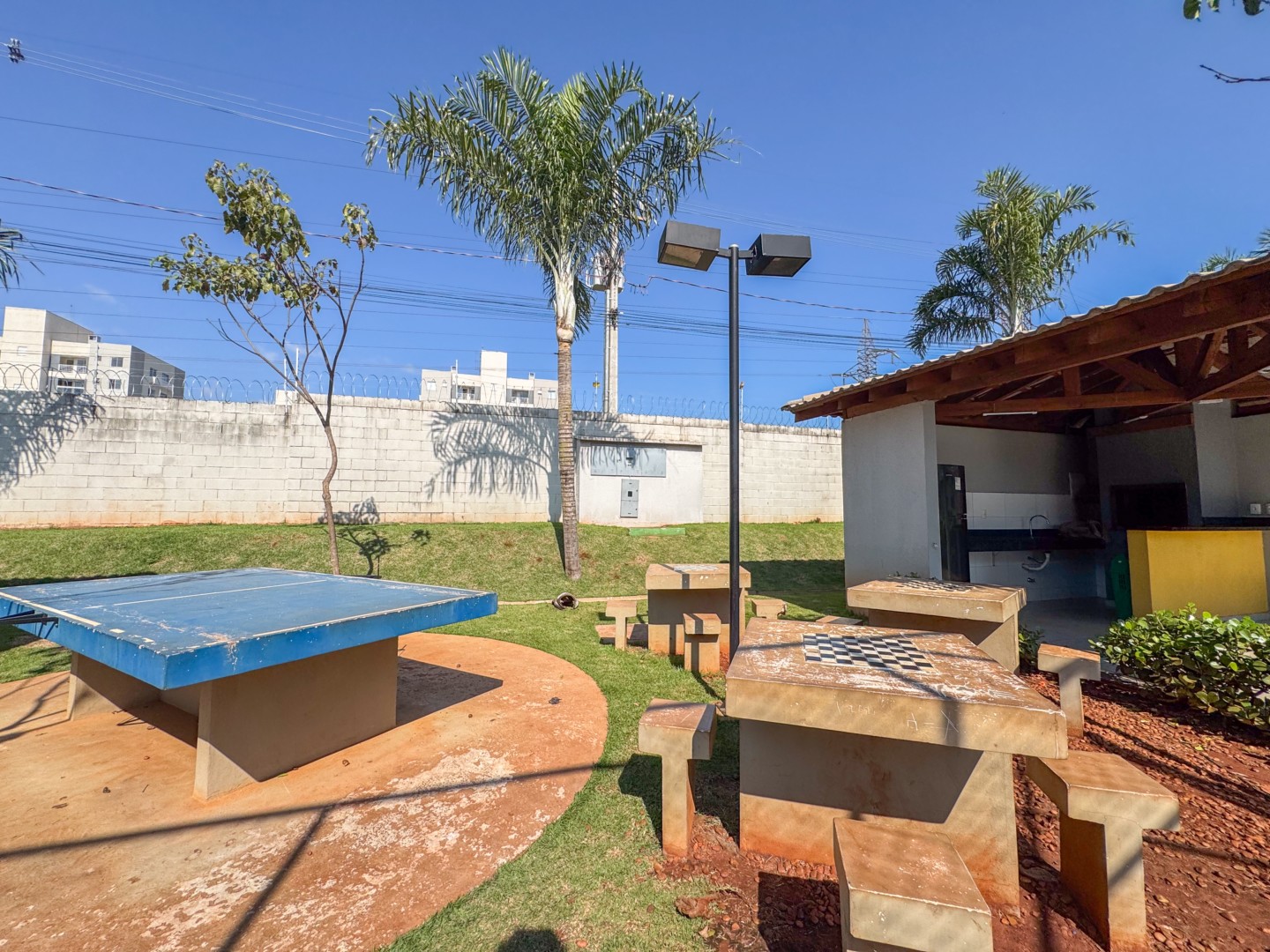 Apartamento para venda no bairro Jardim Maria Celina de Londrina - Foto 19