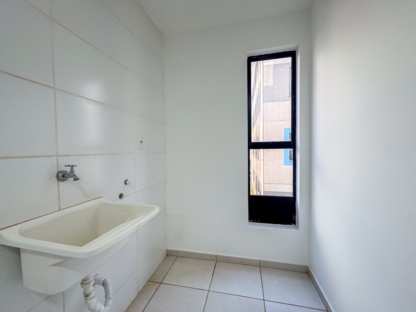 Apartamento para venda no bairro Jardim Maria Celina de Londrina - Foto 18