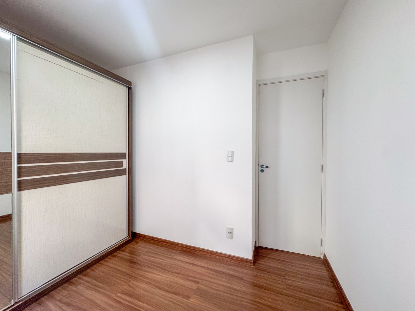 Apartamento para venda no bairro Jardim Maria Celina de Londrina - Foto 12
