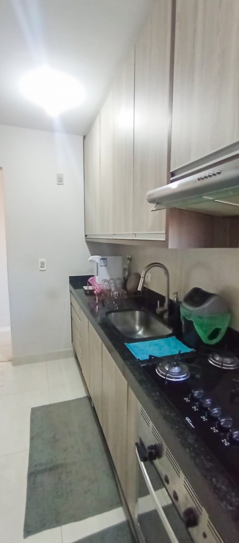 Apartamento para venda no bairro Jardim Nacoes Unidas de Londrina - Foto 8