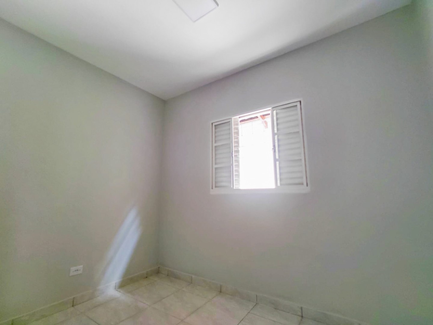 Casa Residencial para venda no bairro Jardim Palmeiras de Londrina - Foto 6