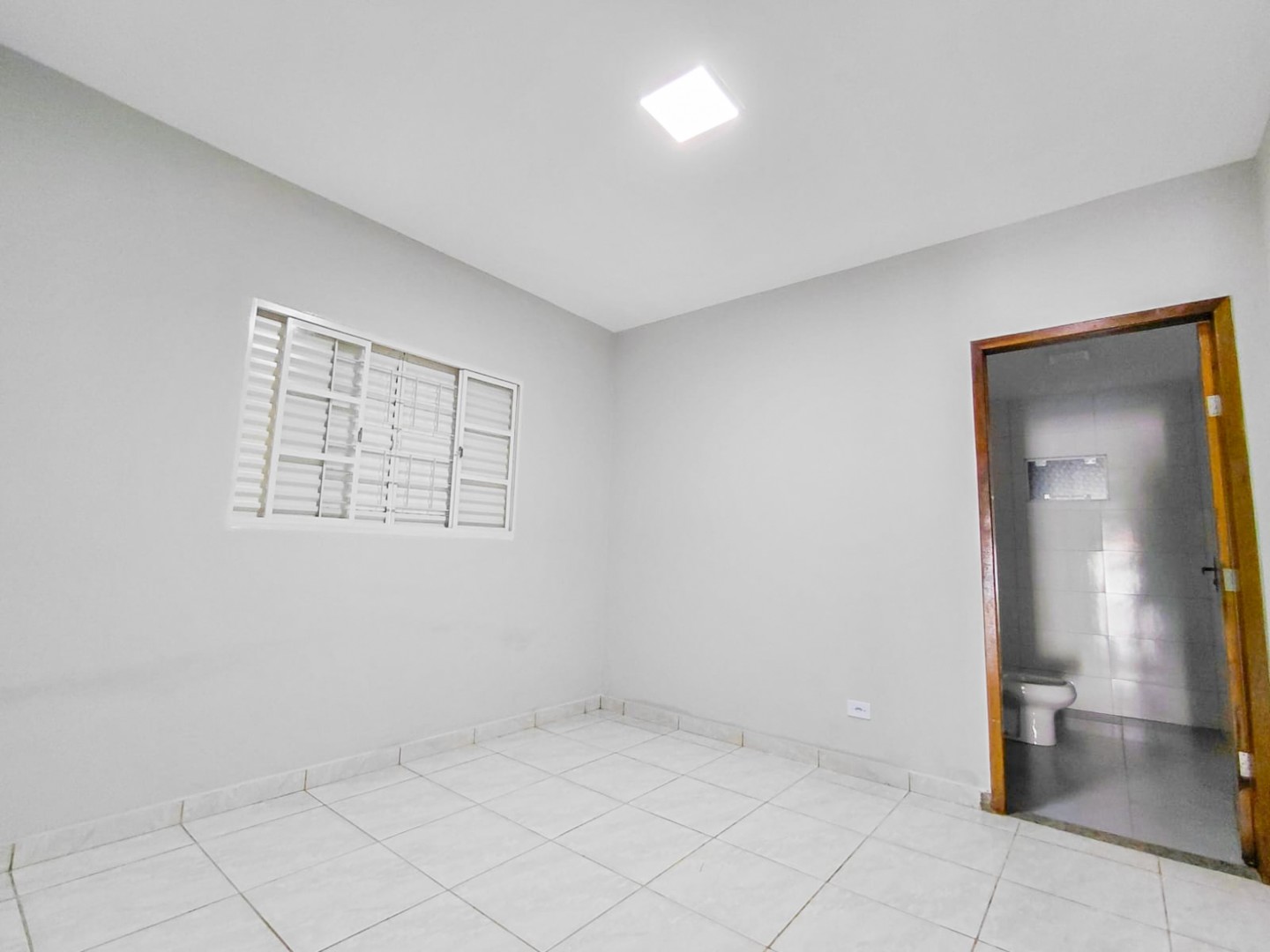 Casa Residencial para venda no bairro Jardim Palmeiras de Londrina - Foto 5