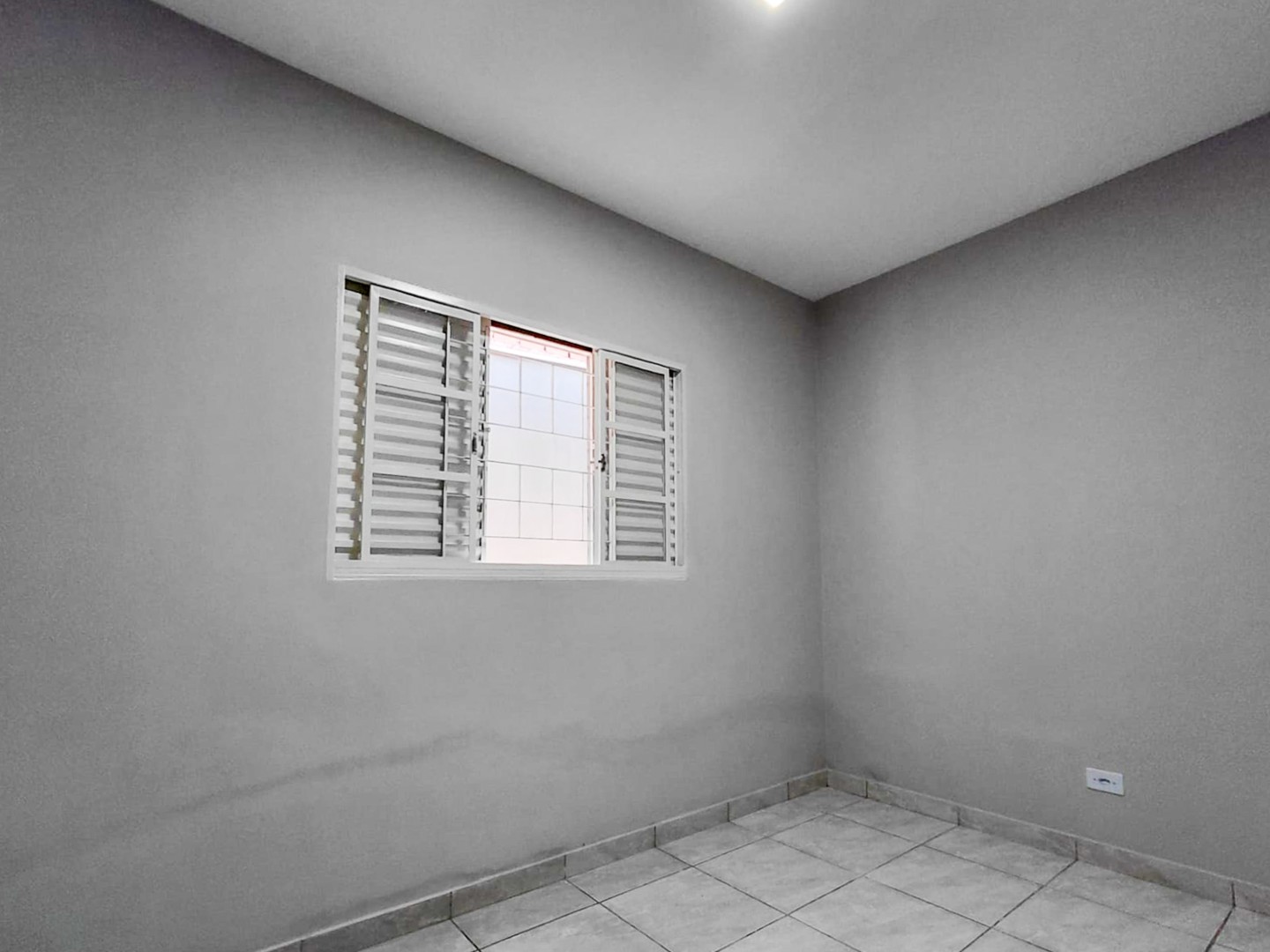 Casa Residencial para venda no bairro Jardim Palmeiras de Londrina - Foto 8