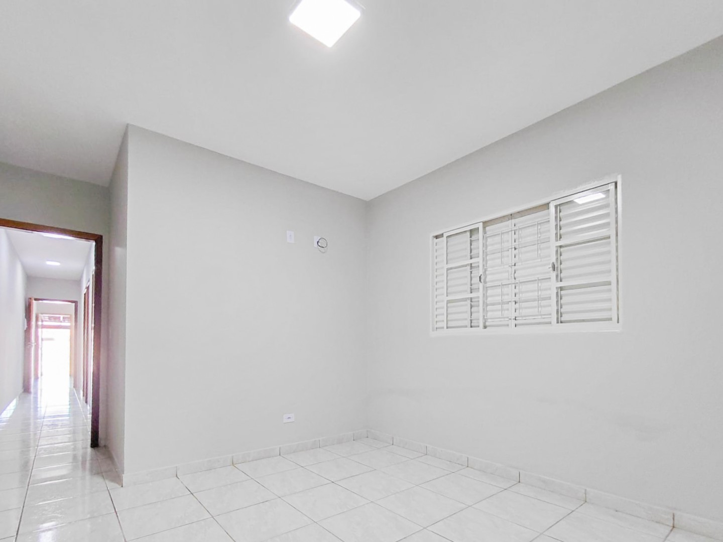 Casa Residencial para venda no bairro Jardim Palmeiras de Londrina - Foto 4