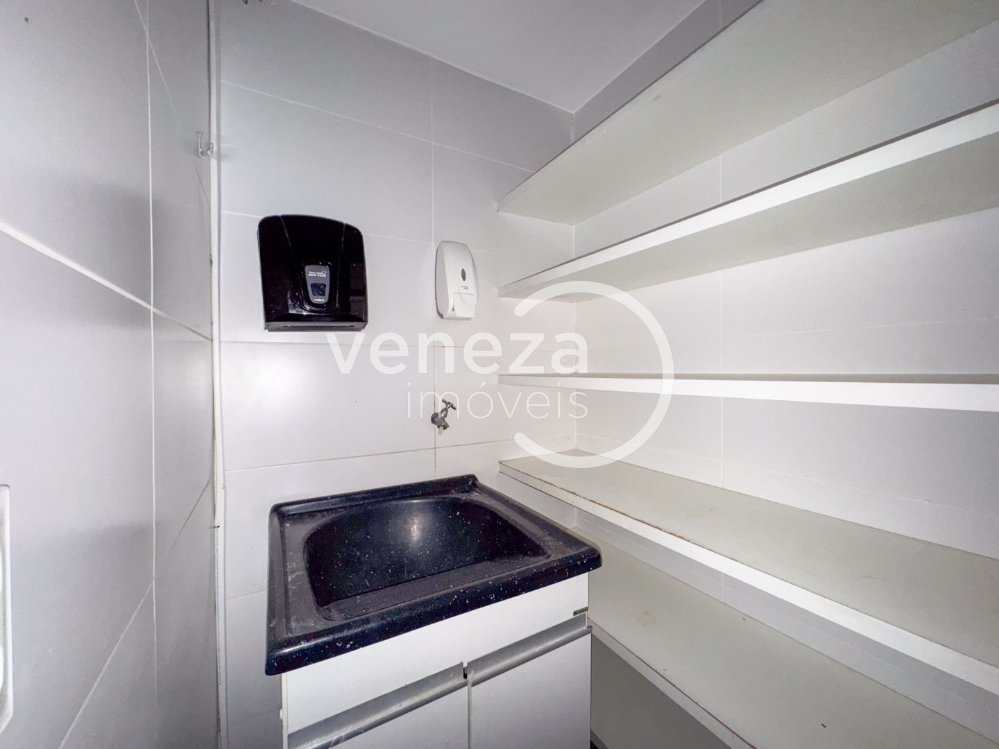 Salão-loja para venda no bairro Jardim Sao Jorge de Londrina - Foto 27