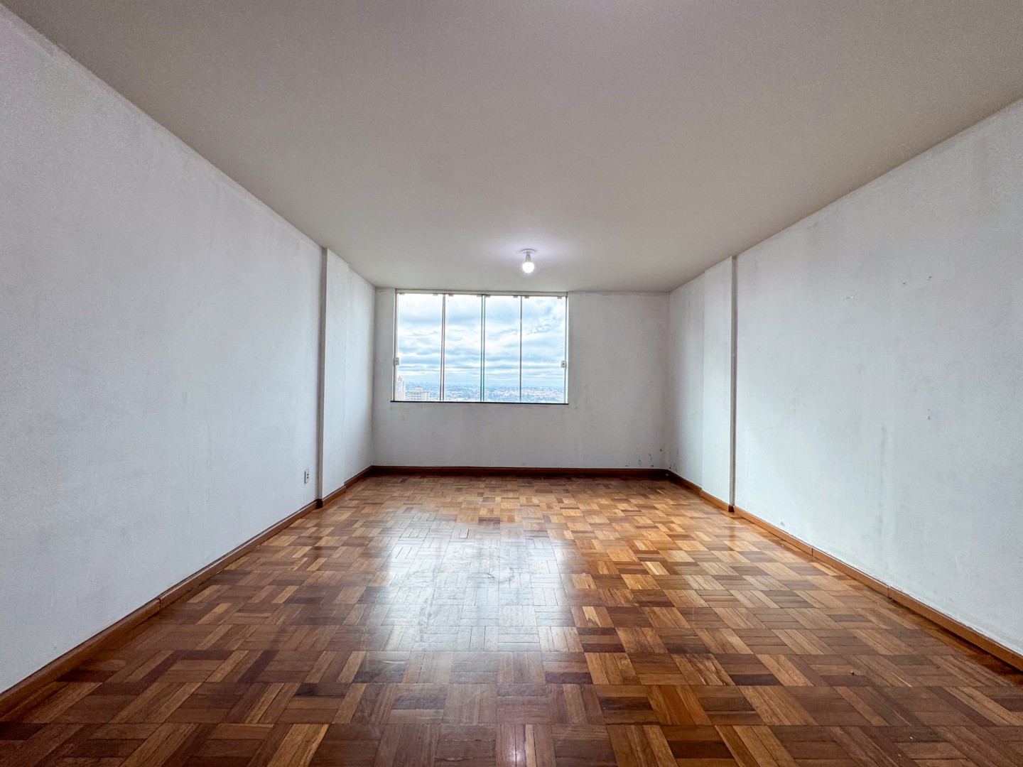Sala para locacao no Centro em Londrina com 43m² por R$ 1.000  - Foto 2