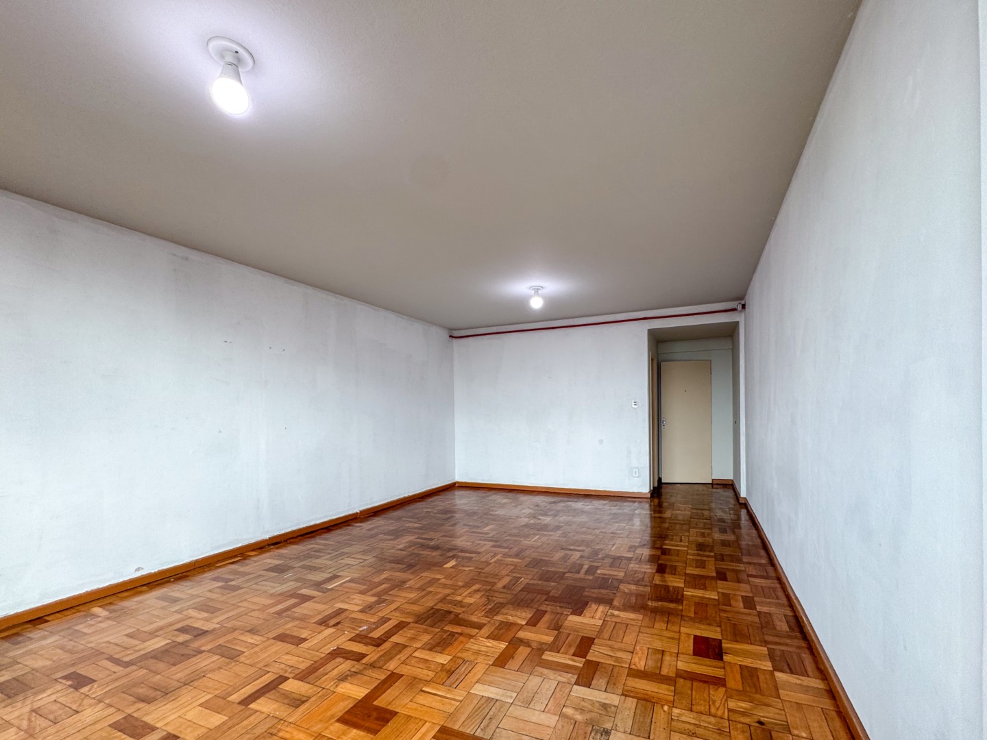 Sala para locação no bairro Centro de Londrina - Foto 8