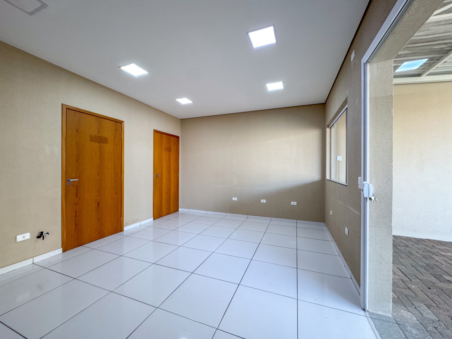 Casa Comercial para locação no bairro Jardim Londrilar de Londrina - Foto 35