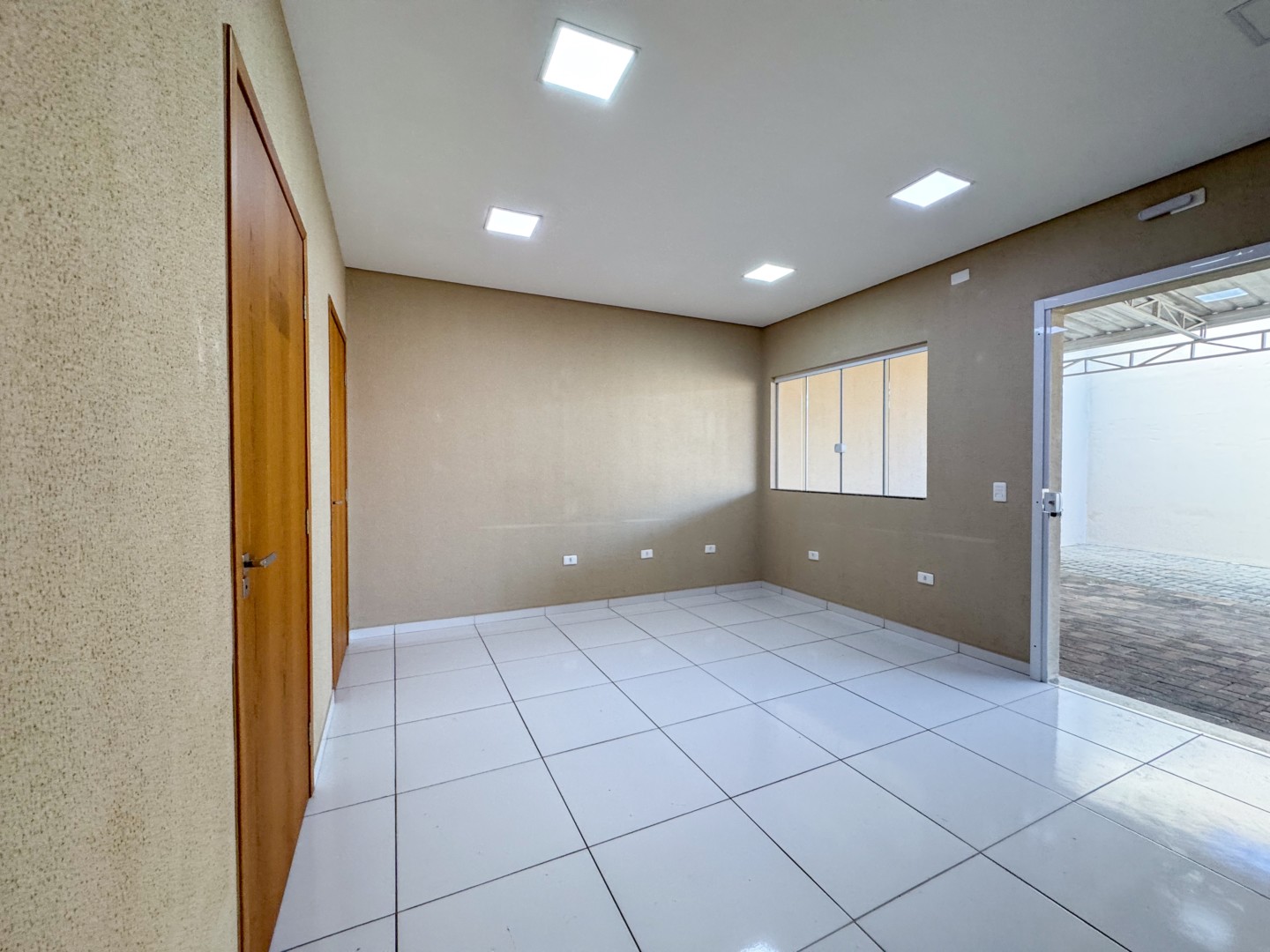 Casa Comercial para locação no bairro Jardim Londrilar de Londrina - Foto 42