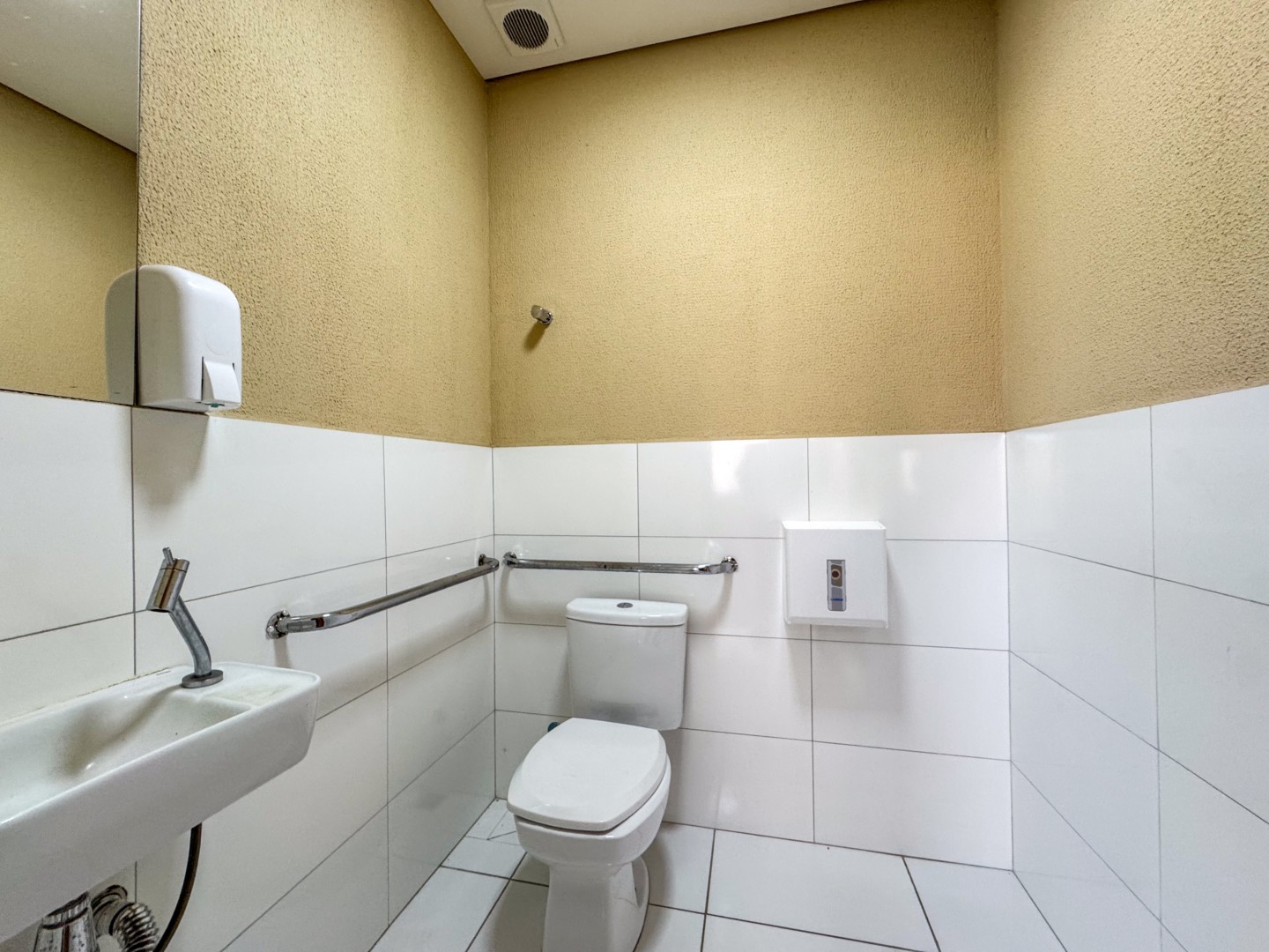 Casa Comercial para locação no bairro Jardim Londrilar de Londrina - Foto 47