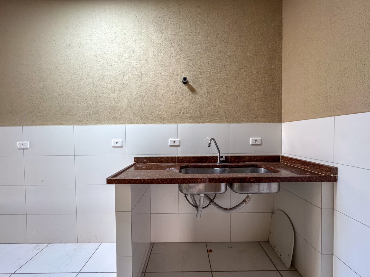 Casa Comercial para locação no bairro Jardim Londrilar de Londrina - Foto 50