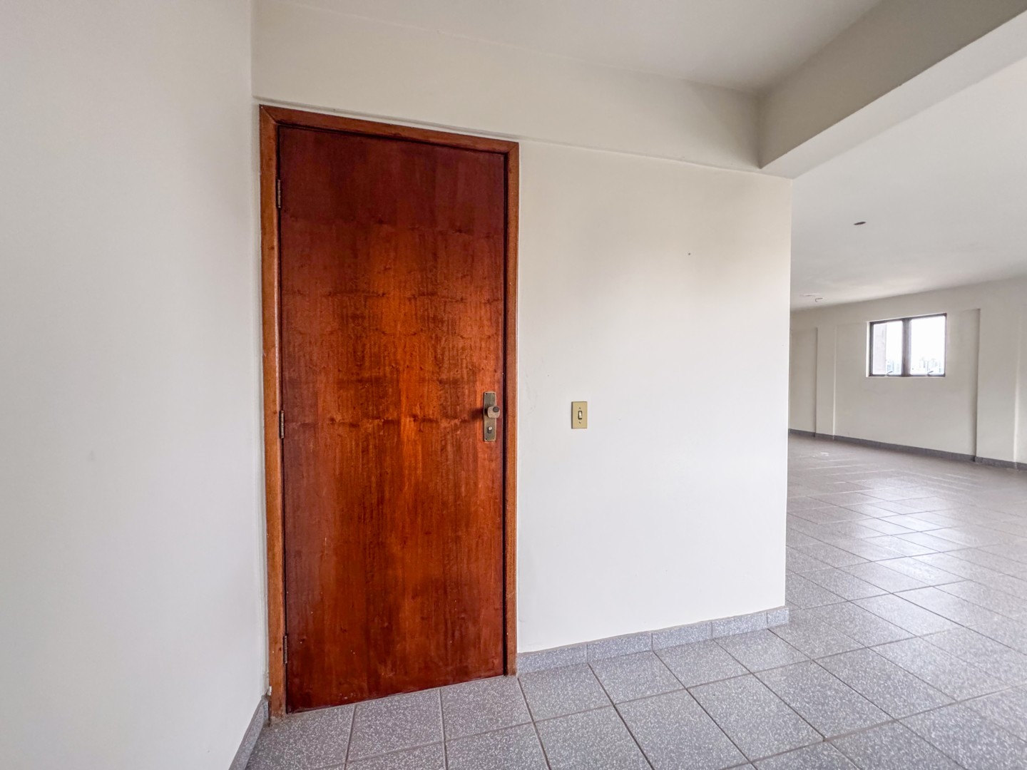 Sala/Conjunto Comercial à venda em Centro, Londrina — Portal Chave Fácil