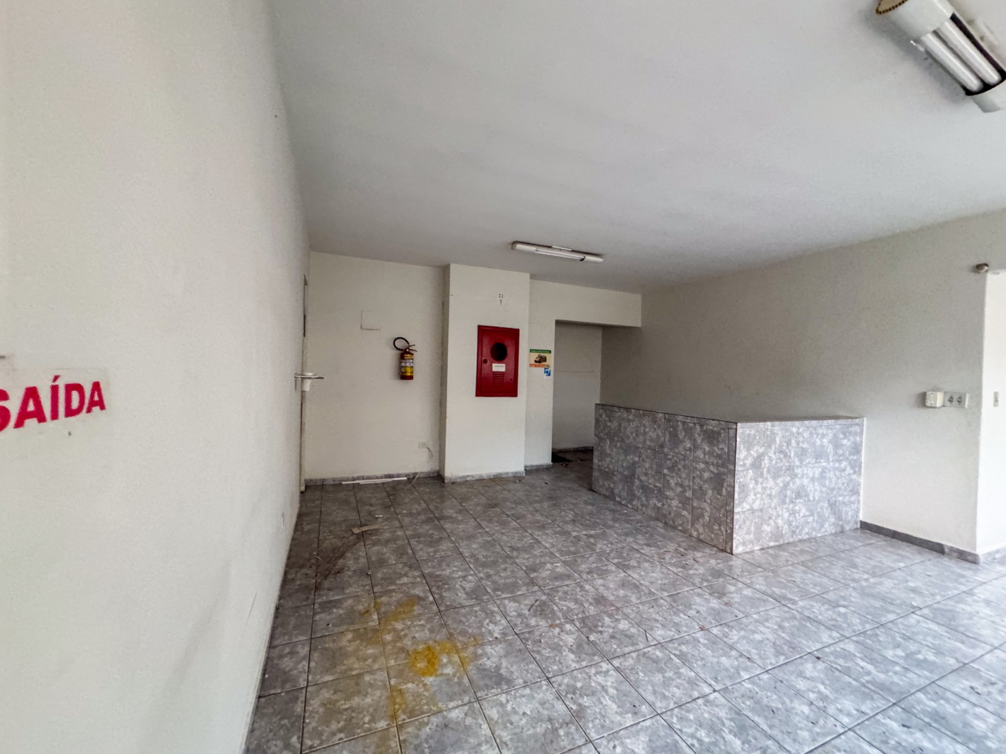Sala para locacao no Centro em Londrina com 0m² por R$ 2.200  - Foto 2