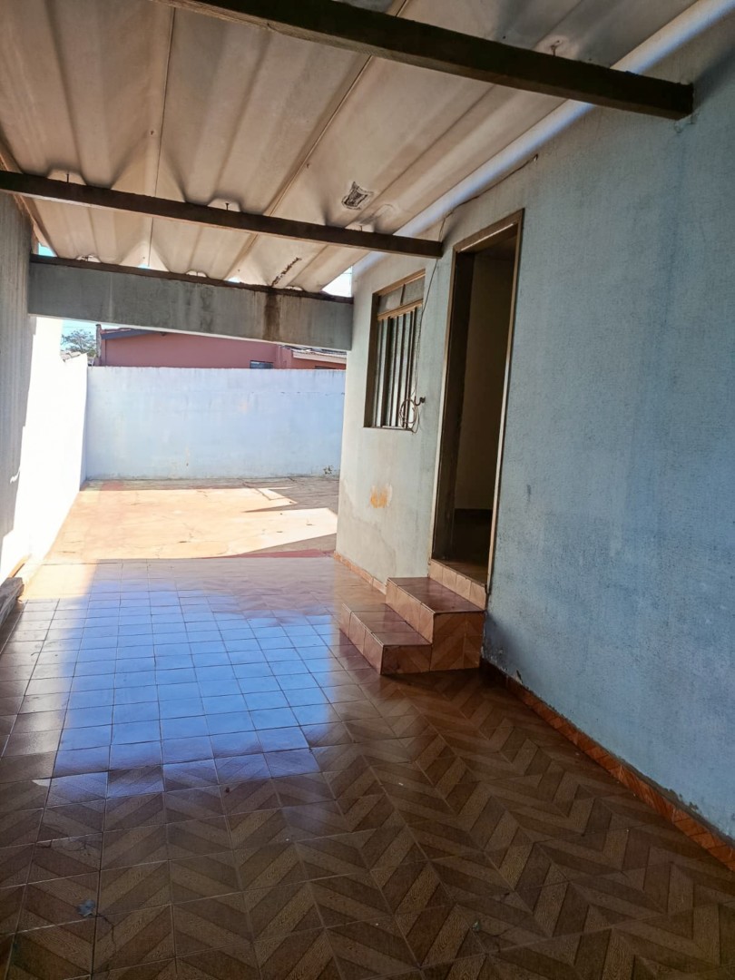 Casa Residencial para locação no bairro Parigot de Souza de Londrina - Foto 4