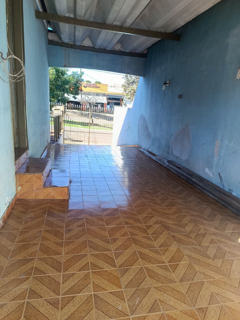 Casa Residencial para locacao no Parigot de Souza em Londrina com 200m² por R$ 1.350
