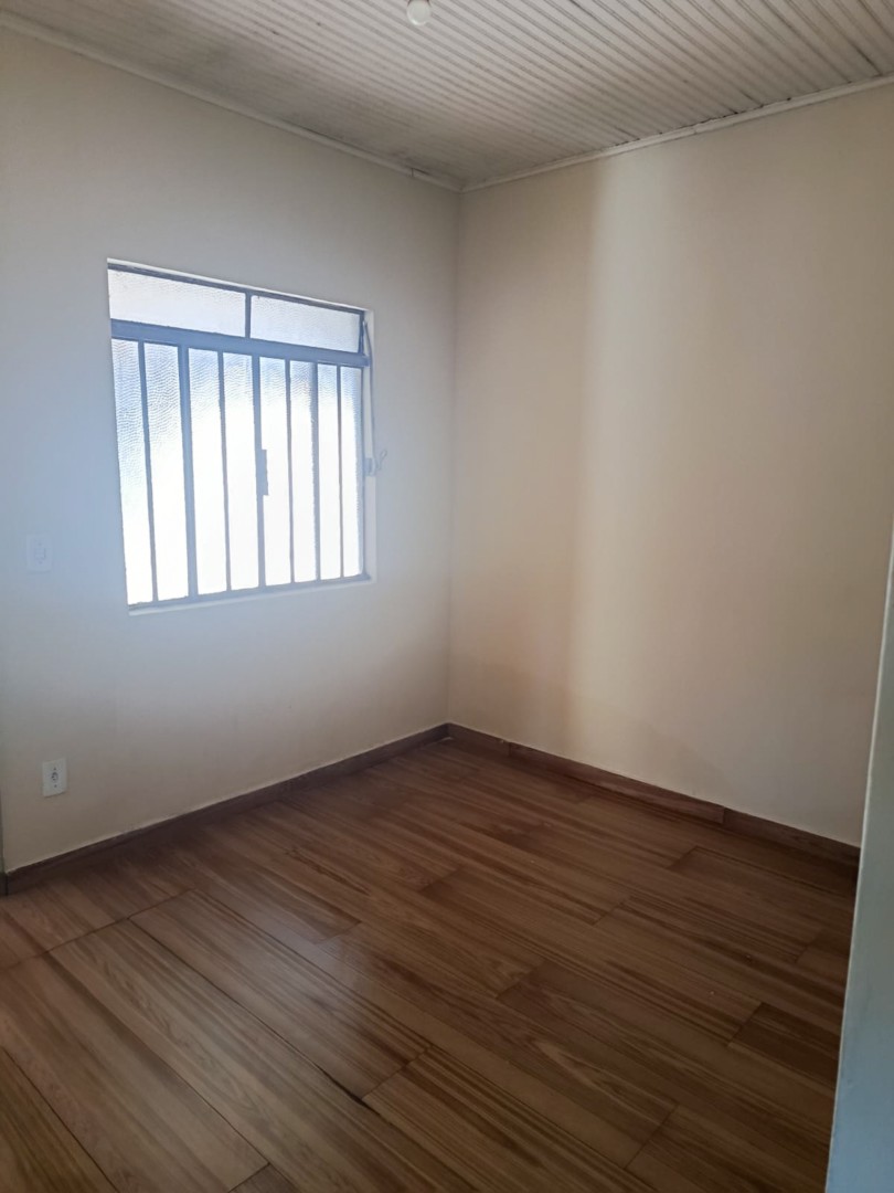 Casa Residencial para locação no bairro Parigot de Souza de Londrina - Foto 6