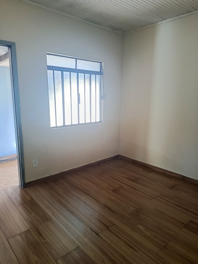 Casa Residencial para locação no bairro Parigot de Souza de Londrina - Foto 7