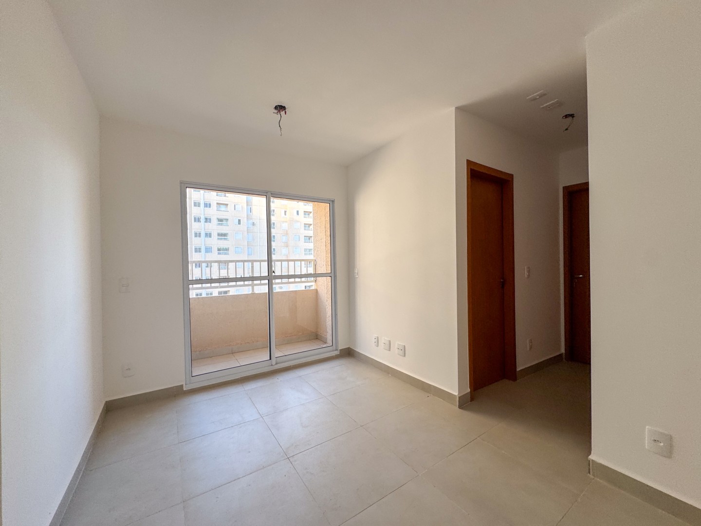 Apartamento para alugar em Cidade Industrial Ii, Londrina — Portal Chave Fácil