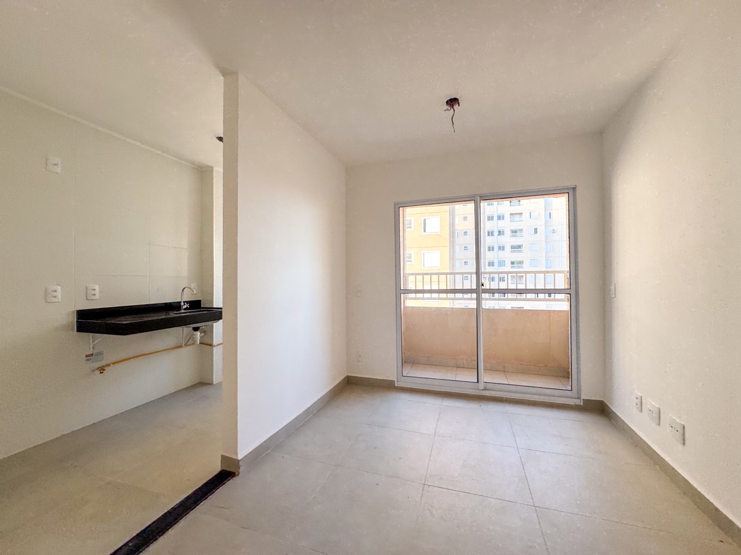 Apartamento para alugar em Cidade Industrial Ii, Londrina — Portal Chave Fácil