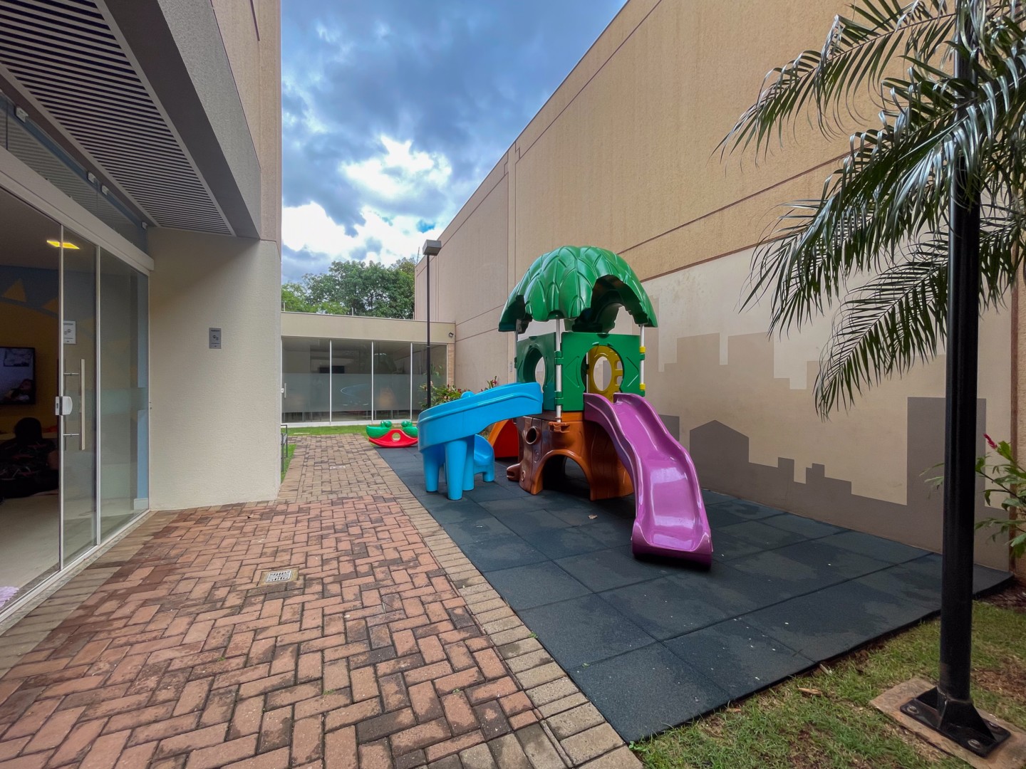 Apartamento para venda no bairro Gleba Fazenda Palhano de Londrina - Foto 22
