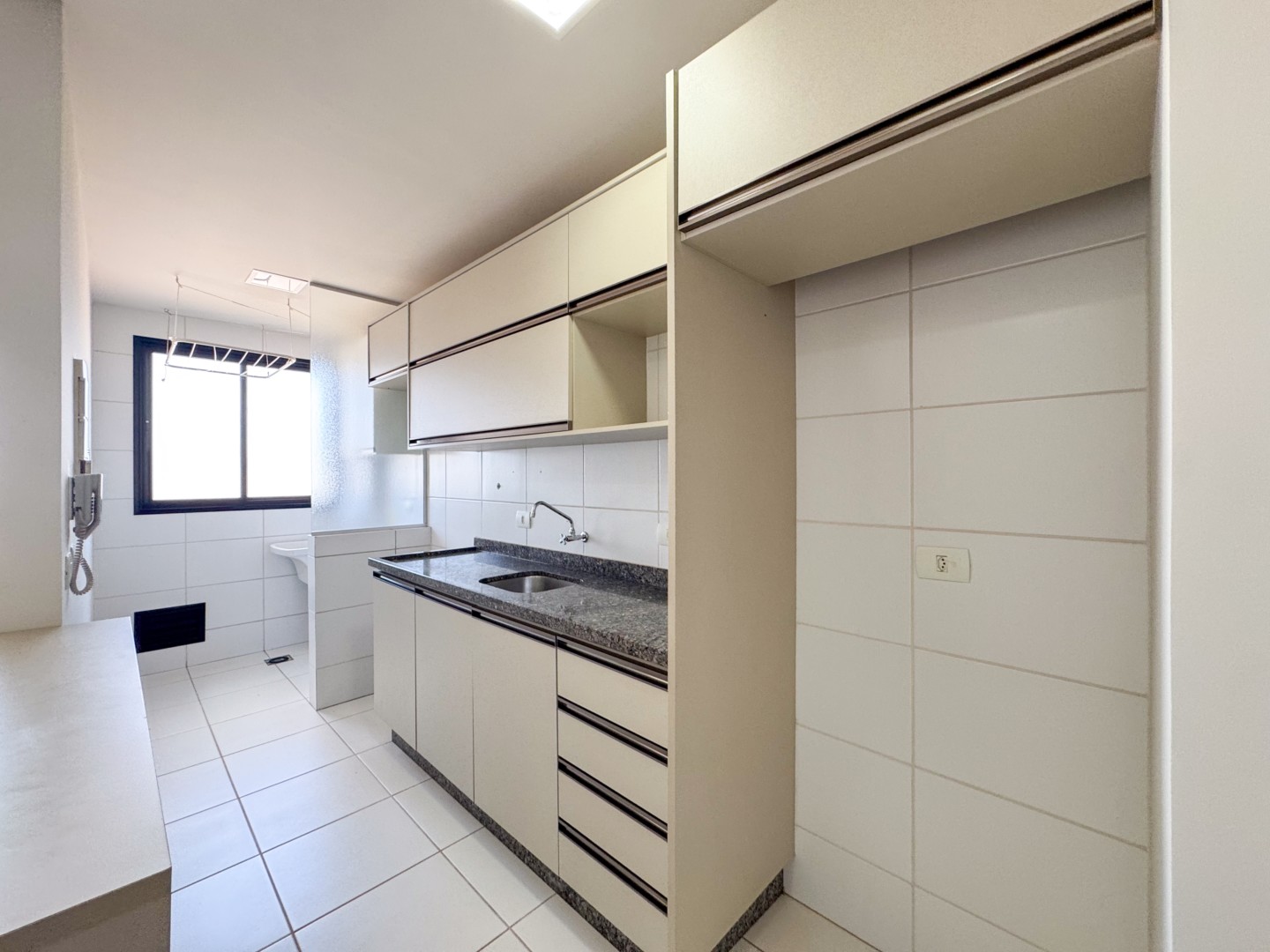 Apartamento para locação no bairro Brasil de Londrina - Foto 11