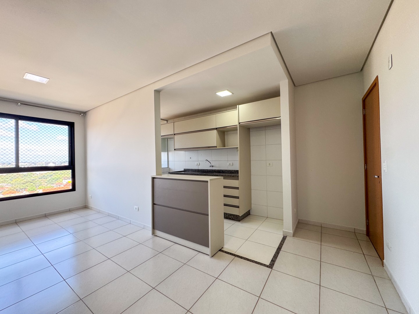 Apartamento para locacao no Brasil em Londrina com 117m² por R$ 2.200 - Foto 3