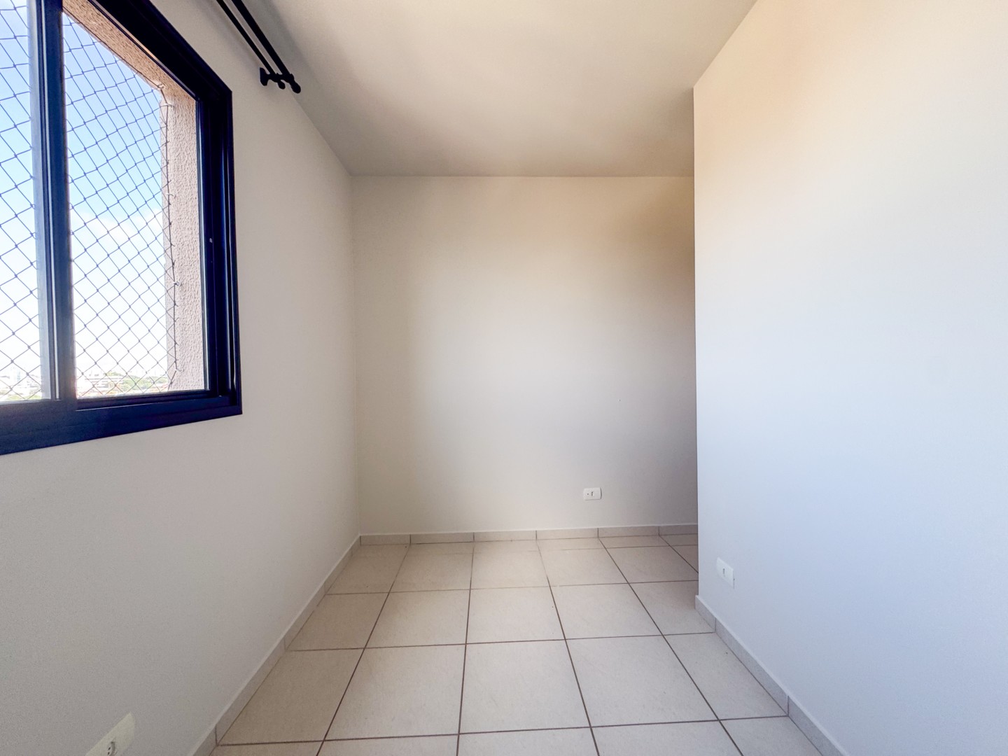 Apartamento para locação no bairro Brasil de Londrina - Foto 25