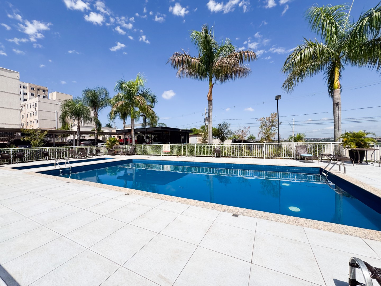 Apartamento para venda no bairro Gleba Ribeirao Limeiro de Londrina - Foto 19