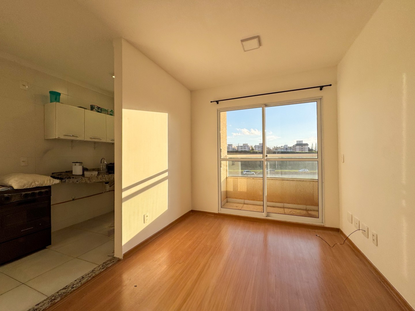 Apartamento para locacao no Gleba Palhano em Londrina com 78,81m² por R$ 1.600  - Foto 2