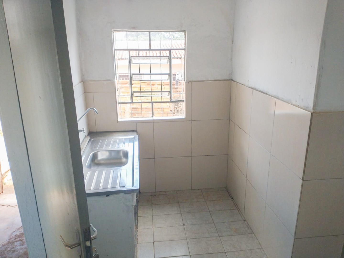 Casa Residencial para venda no bairro Bancarios de Londrina - Foto 12