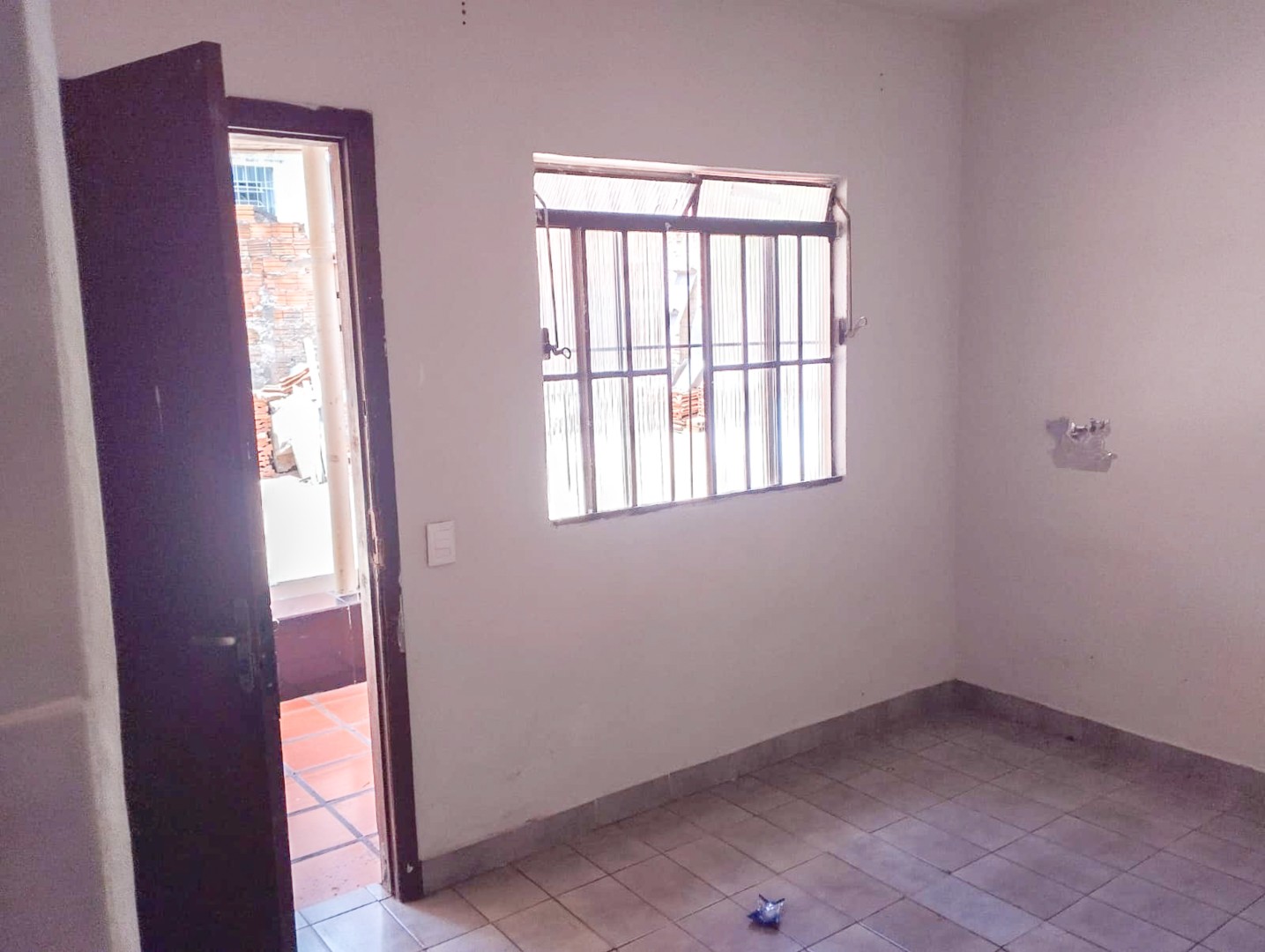 Casa Residencial para venda no bairro Bancarios de Londrina - Foto 5