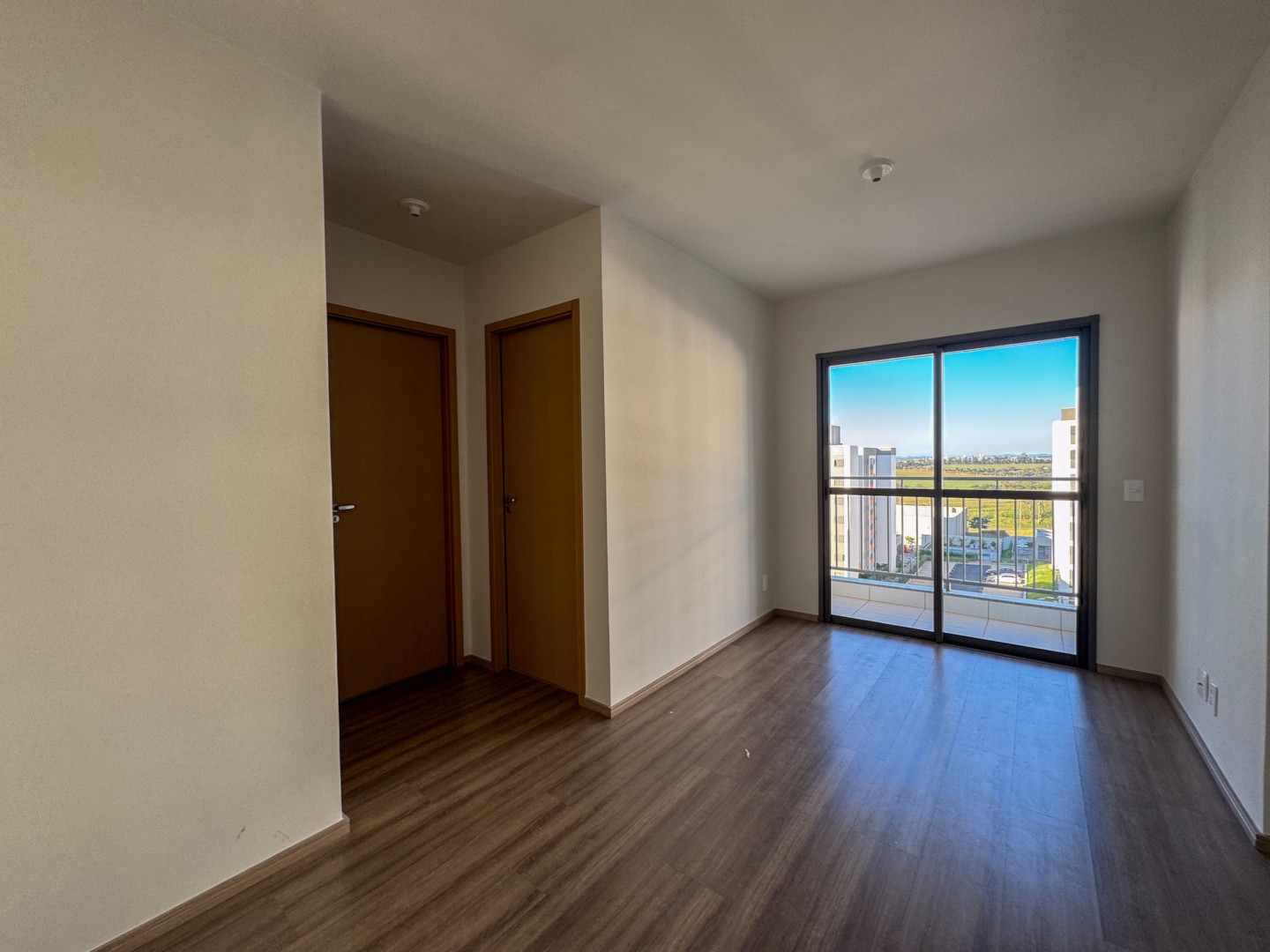 Apartamento para alugar em Industrias Leves, Londrina — Portal Chave Fácil
